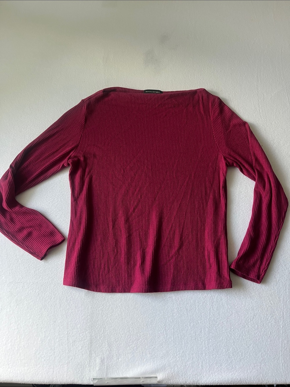 Banana Republic Ribbed Boat Neck Long Sleeve Top in Berry Red
